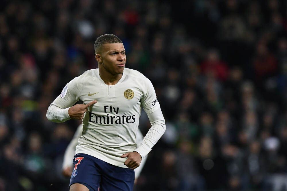 沙特阿联酋石油联盟反目！黄金暴涨、原油震荡背后是何玄机？